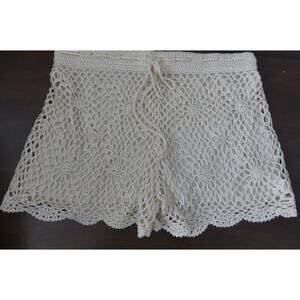 Blu Pepper Women's Crochet Shorts L Boho Festival Floral Knit Lined Tie Waist